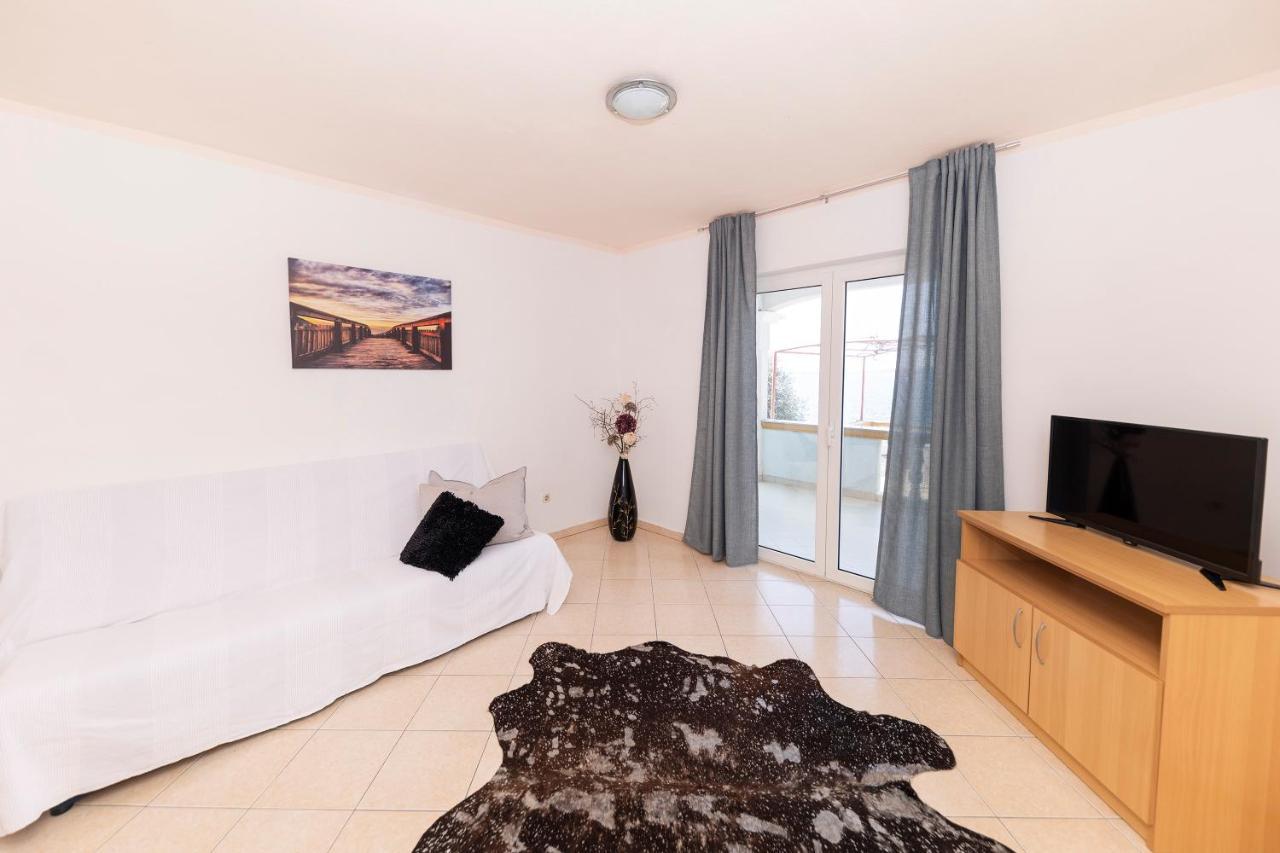 Apartments Seaside Bibinje Luaran gambar