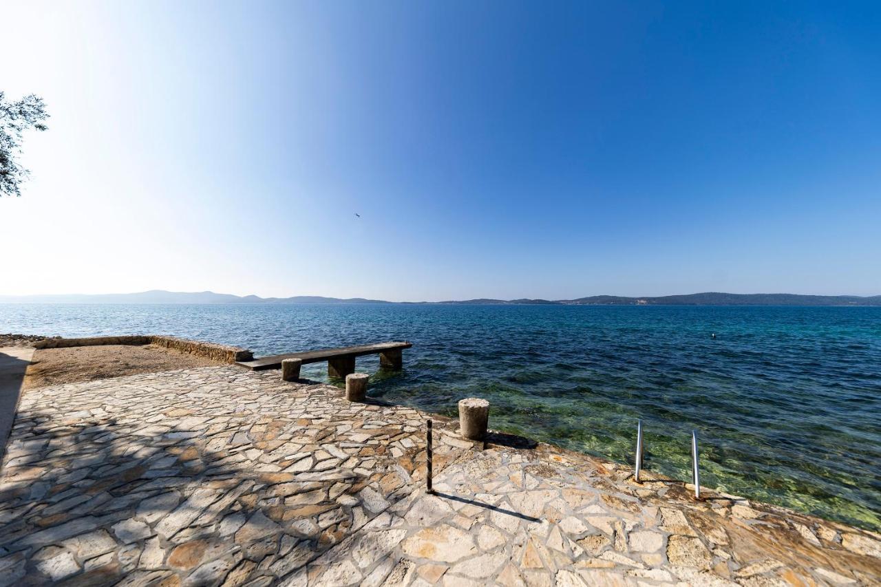 Apartments Seaside Bibinje Luaran gambar
